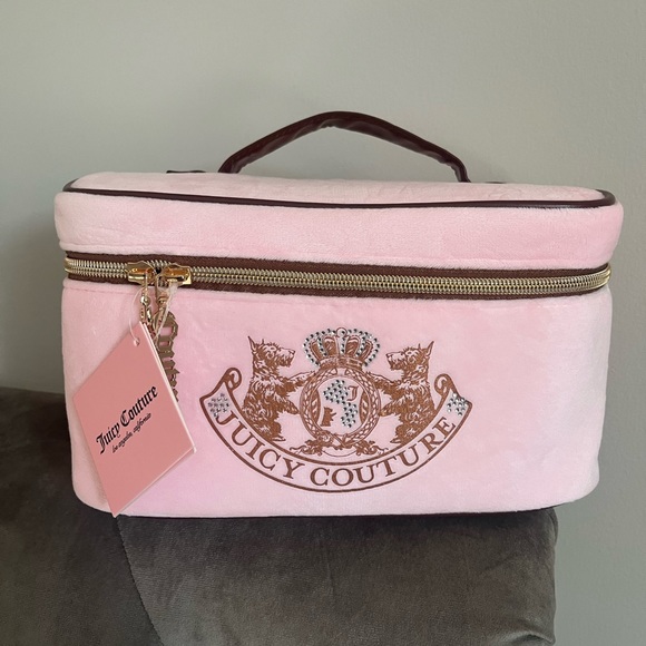 Juicy Couture Handbags - Juicy Couture Velour Makeup Train Case ✨